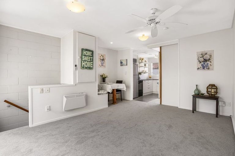 Photo of property in 5/25 Inverness Road, Browns Bay, Auckland, 0630