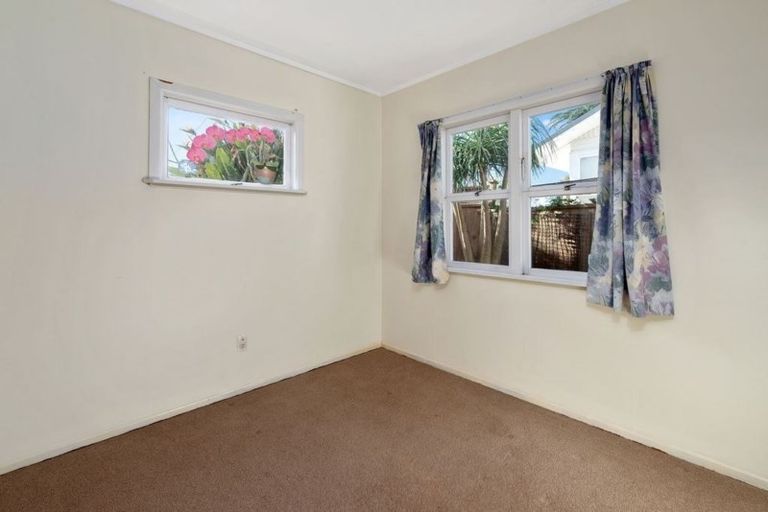 Photo of property in 1/46 Hastings Road, Mairangi Bay, Auckland, 0630