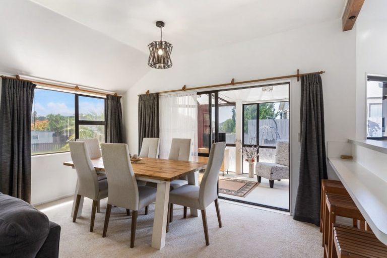 Photo of property in 105 Everitt Crescent, Whangamata, 3620