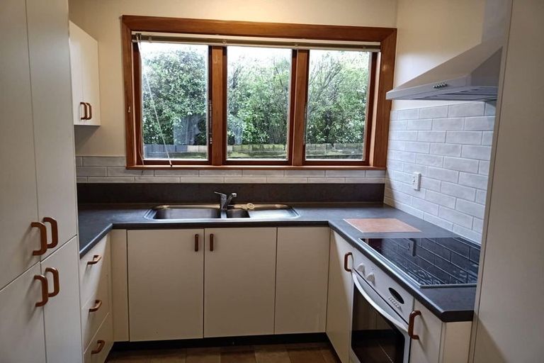 Photo of property in 44 Nortons Road, Avonhead, Christchurch, 8042