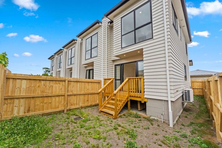 Photo of property in 133f Manuroa Road, Takanini, 2112