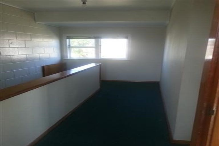 Photo of property in 5- 7 Hazard Grove, Cannons Creek, Porirua, 5024