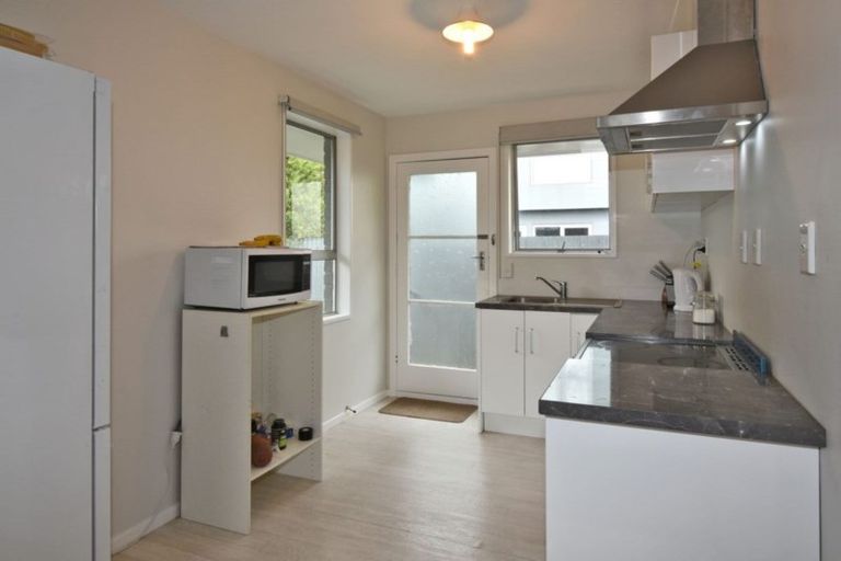 Photo of property in 2/32 Lyndon Street, Riccarton, Christchurch, 8041