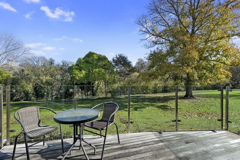 Photo of property in 24e Jellicoe Drive, Hamilton East, Hamilton, 3216