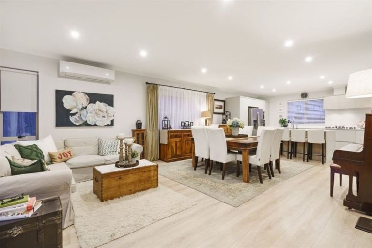 Photo of property in 29 Nganui Avenue, Takanini, 2112