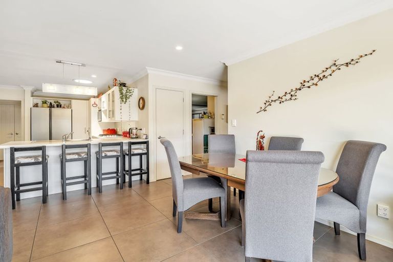 Photo of property in 112b Weraroa Road, Levin, 5510