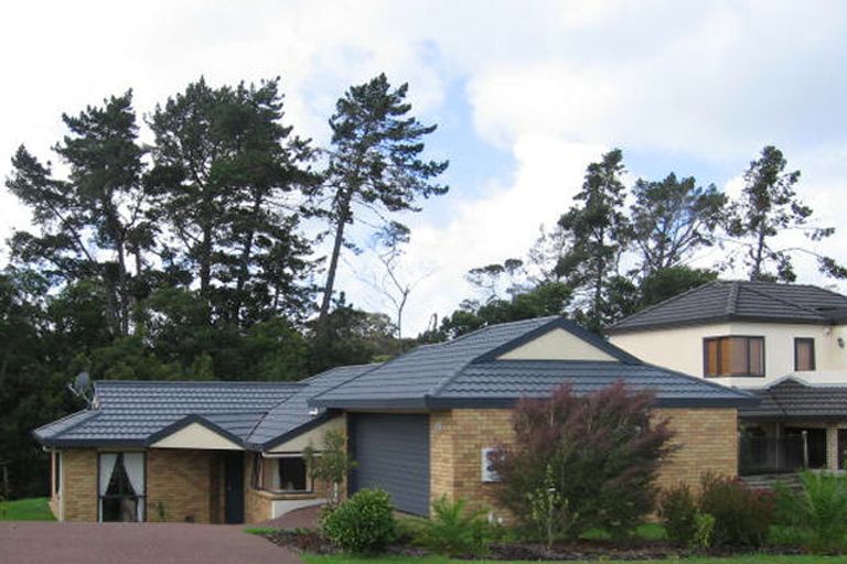 Photo of property in 10 San Vito Place, Henderson, Auckland, 0612