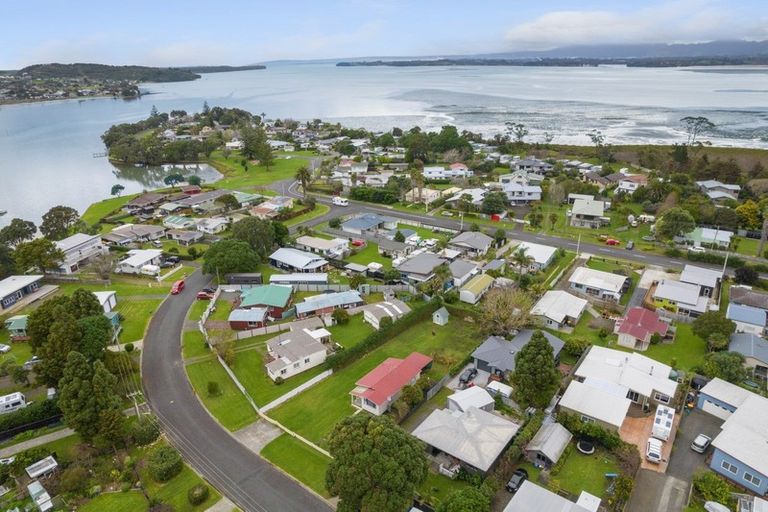Photo of property in 9a Roretana Drive, Athenree, Waihi Beach, 3177