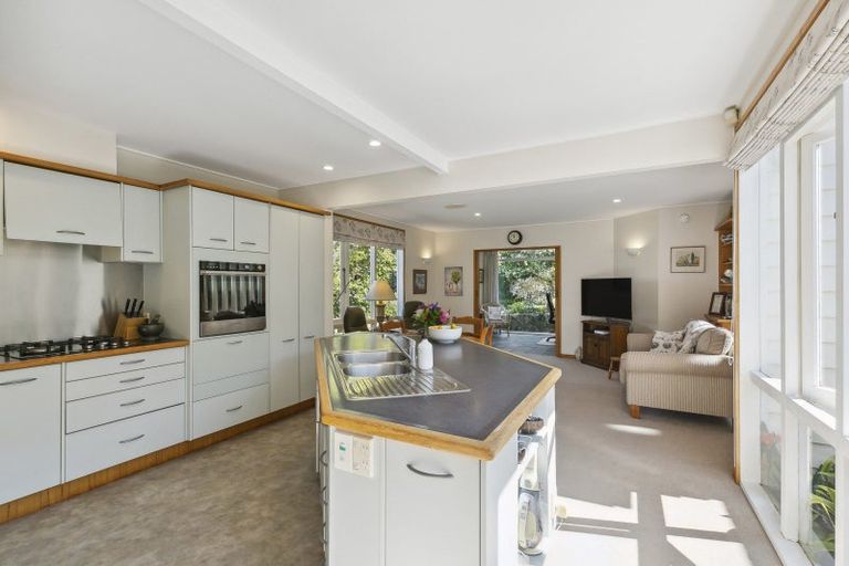 Photo of property in 8 Simla Crescent, Khandallah, Wellington, 6035