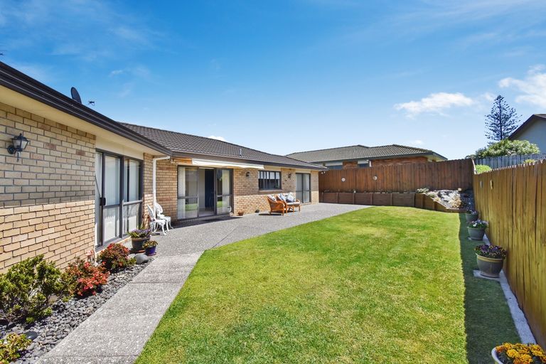 Photo of property in 20 Norm Pellow Drive, Manurewa, Auckland, 2105