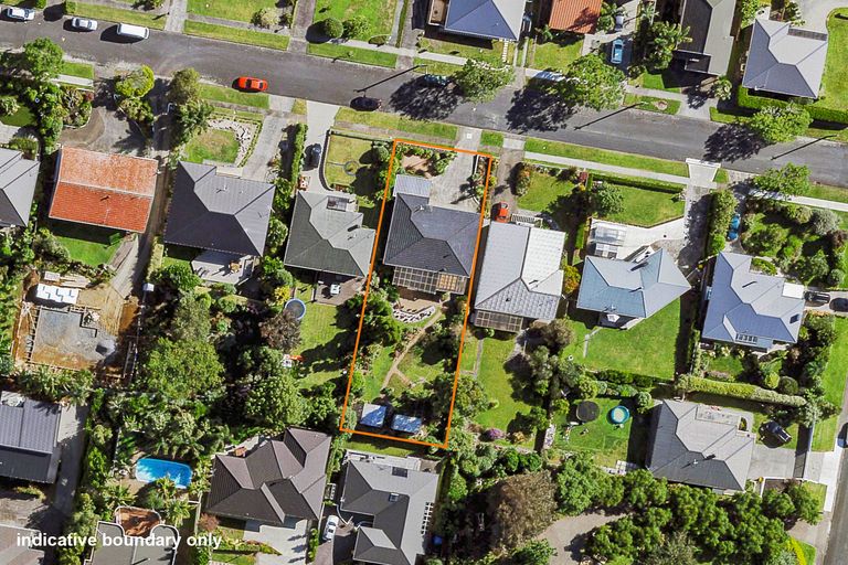 Photo of property in 8 Hamlet Place, Pukekohe, 2120