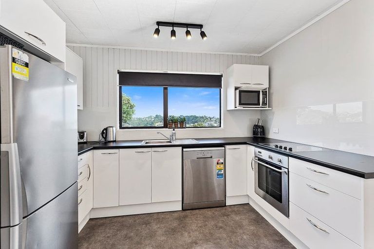 Photo of property in 43 Mercury Way, Whitby, Porirua, 5024