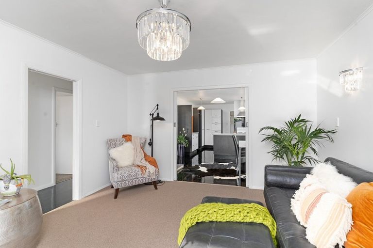 Photo of property in 36 Kempton Street, Greytown, 5712