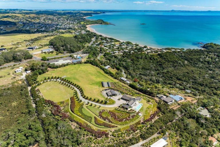Photo of property in 30 Richmond Road, Mangonui, 0420