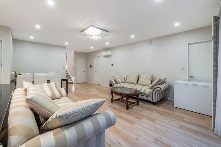 Photo of property in 216e Metcalfe Road, Ranui, Auckland, 0612