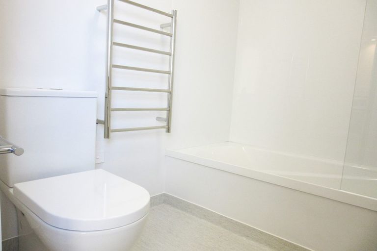 Photo of property in Vedado Apartments, 204/41u Hopper Street, Mount Cook, Wellington, 6011