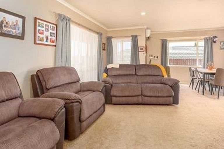 Photo of property in 9 Isabella Drive, Pukekohe, 2120