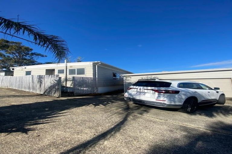 Photo of property in 77a Rosier Road, Glen Eden, Auckland, 0602