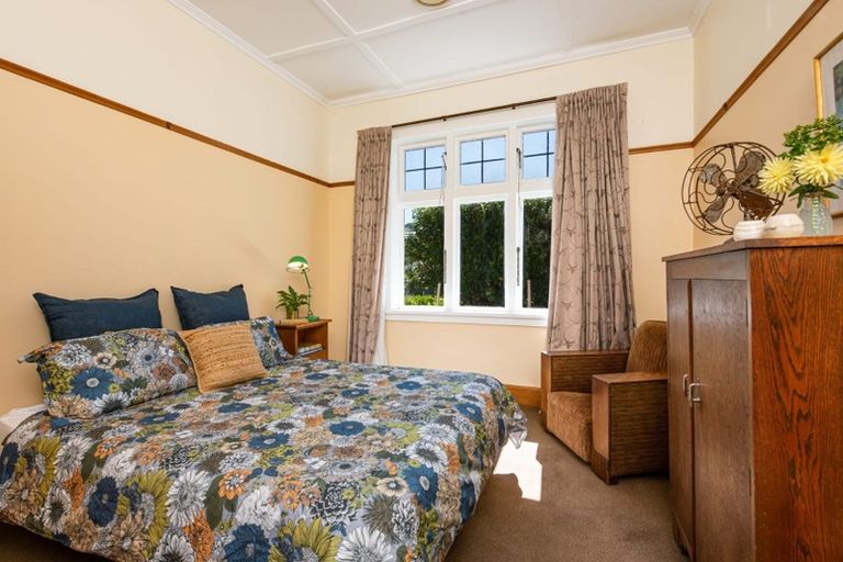 Photo of property in 383 Karori Road, Karori, Wellington, 6012