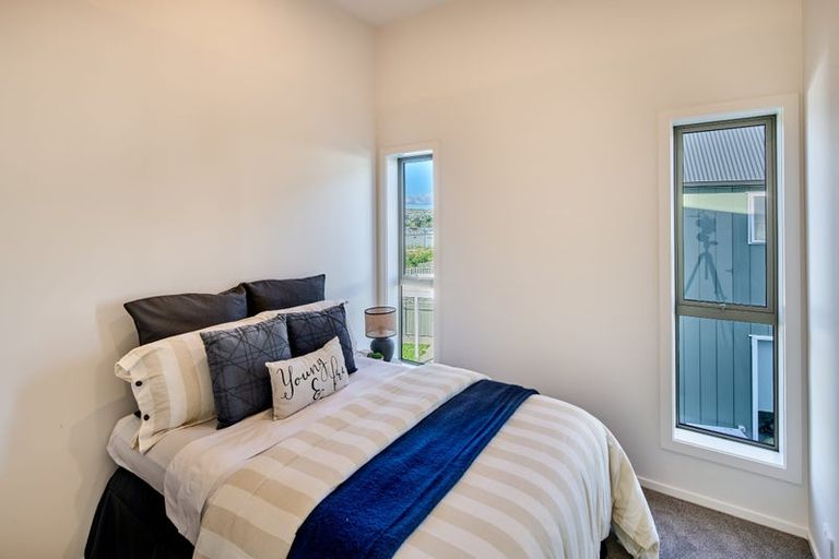 Photo of property in 26 Koreke Close, Kenepuru, Porirua, 5022