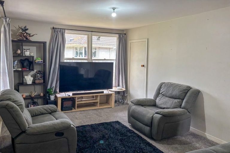 Photo of property in 33 Guildford Street, Burnside, Christchurch, 8053