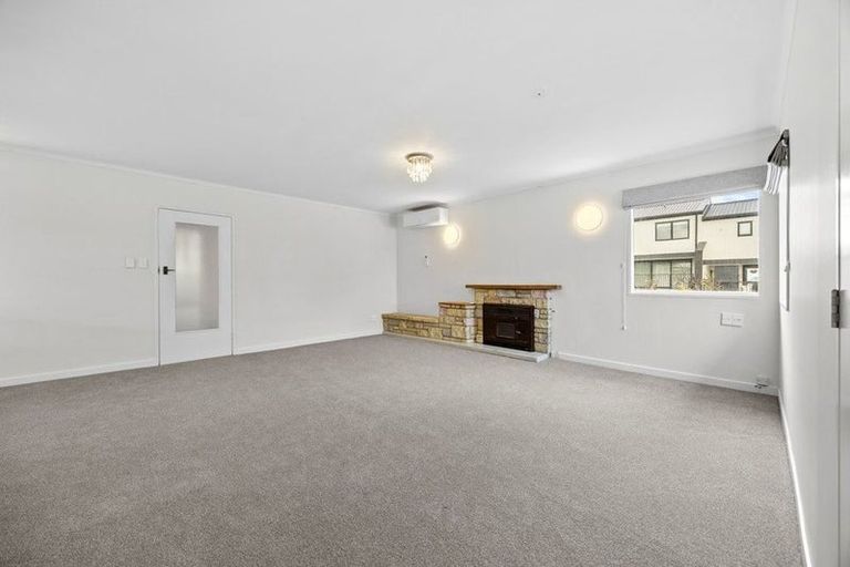 Photo of property in 7 Lewis Road, Pakuranga, Auckland, 2010