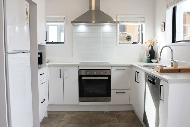 Photo of property in 2 Mayfly Lane, Hobsonville, Auckland, 0616