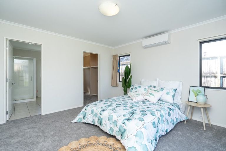 Photo of property in 10 Tarrango Way, Rototuna, Hamilton, 3210