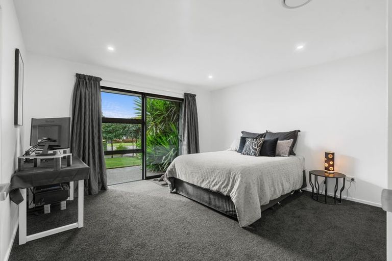 Photo of property in 6 Hazelnut Avenue, Prebbleton, 7604