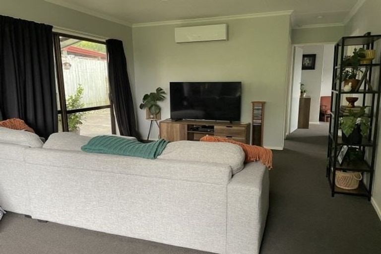 Photo of property in 4 Colonial Place, Kelvin Grove, Palmerston North, 4414