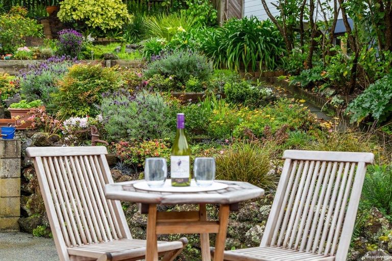 Photo of property in 5 Jeanette Place, Mairangi Bay, Auckland, 0630
