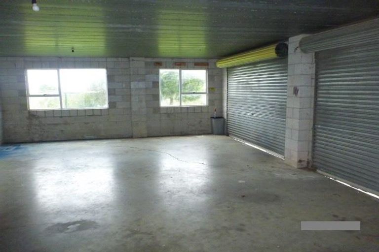 Photo of property in 160 Bombay Road, Bombay, 2675