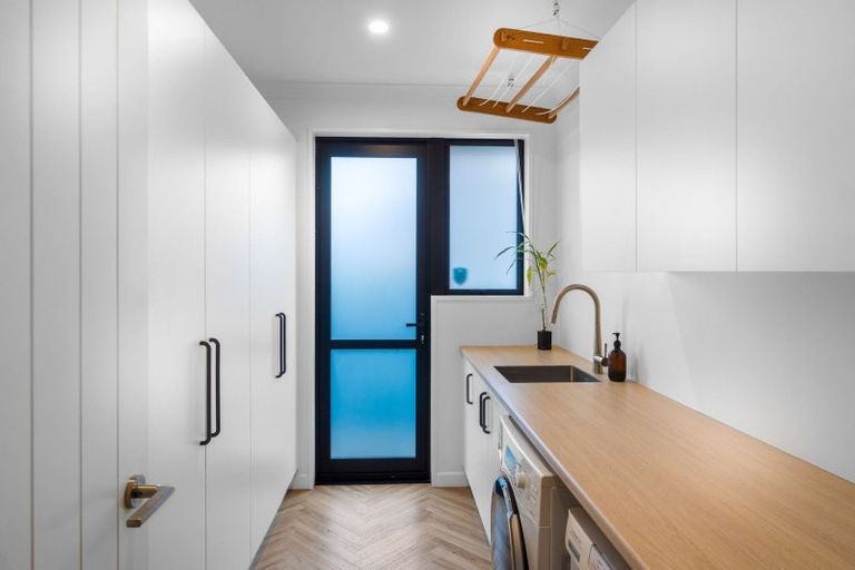 Photo of property in 16 Benjamin Place, Clevedon, Papakura, 2582