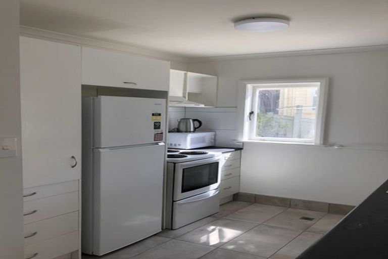 Photo of property in 11 Lancaster Street, Karori, Wellington, 6012