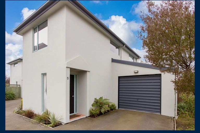 Photo of property in 5/19 Longley Place, Addington, Christchurch, 8024