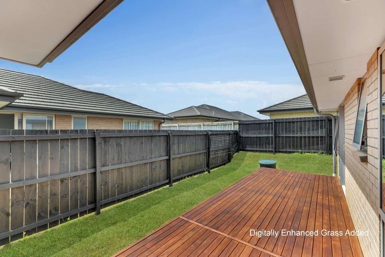 Photo of property in 17 Perla Road, Pukekohe, 2120
