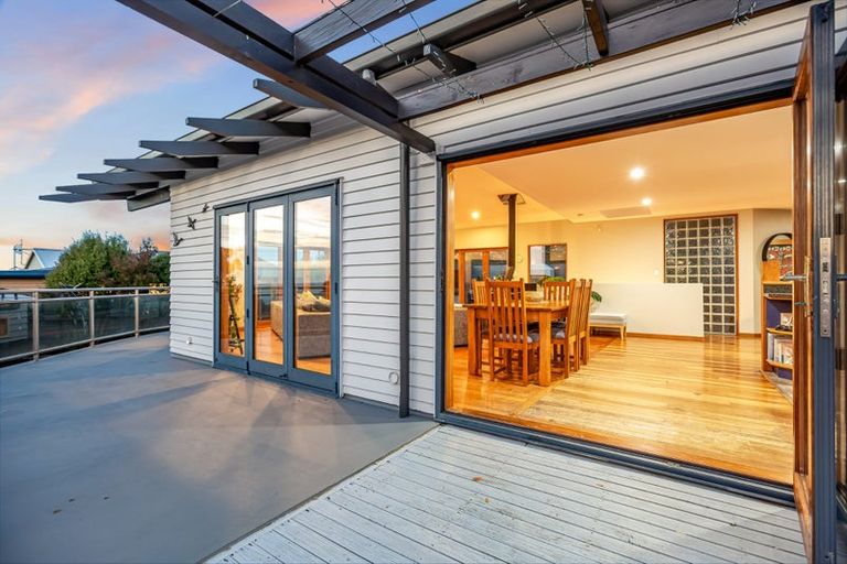 Photo of property in 13 Haunui Road, Pukerua Bay, 5026
