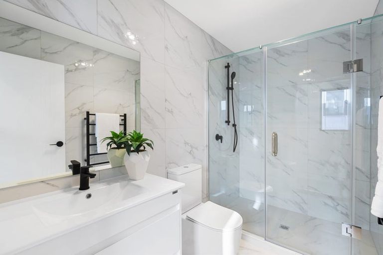 Photo of property in 5/5 Chevis Place, Pakuranga, Auckland, 2010