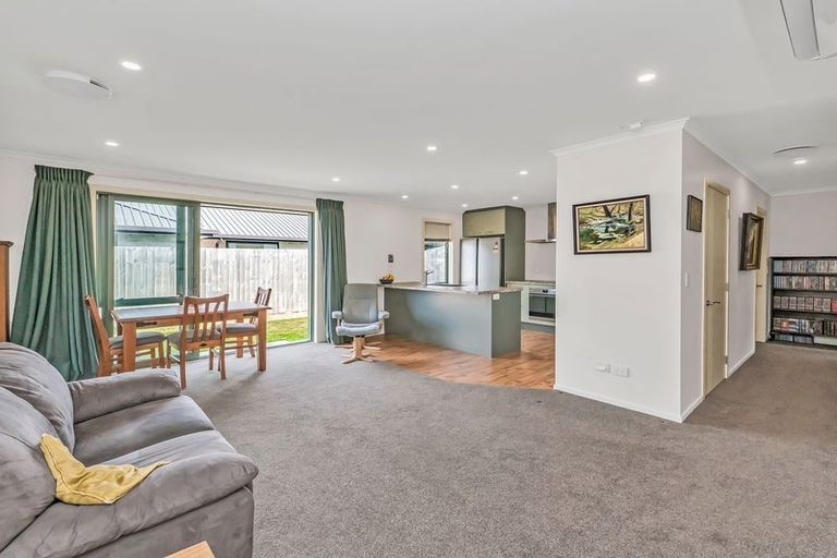 Photo of property in 31 Dalwood Crescent, Rolleston, 7614