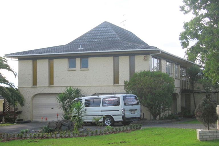 Photo of property in 7 Lilburn Crescent, Massey, Auckland, 0614