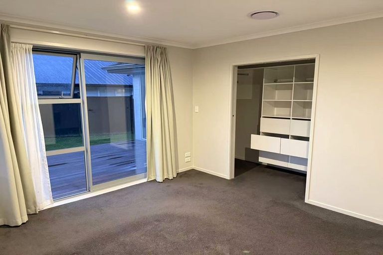 Photo of property in 98 Ridgedale Road, Silverdale, 0932