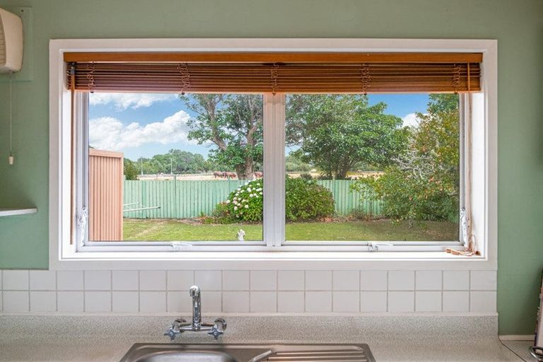 Photo of property in 123 Muir Avenue, Mangere Bridge, Auckland, 2022