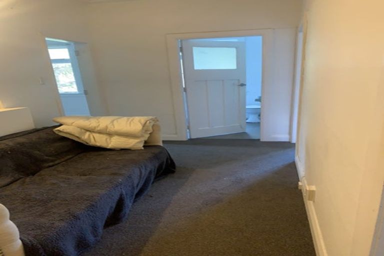 Photo of property in 19 Hadfield Terrace, Kelburn, Wellington, 6012