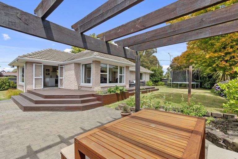 Photo of property in 360 Harewood Road, Bishopdale, Christchurch, 8053