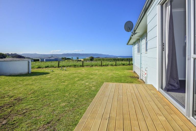 Photo of property in 4 Waihinahina Way, Mahia, 4198