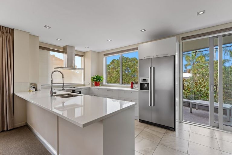 Photo of property in Montrose Villas, 441c Beach Road, Mairangi Bay, Auckland, 0630