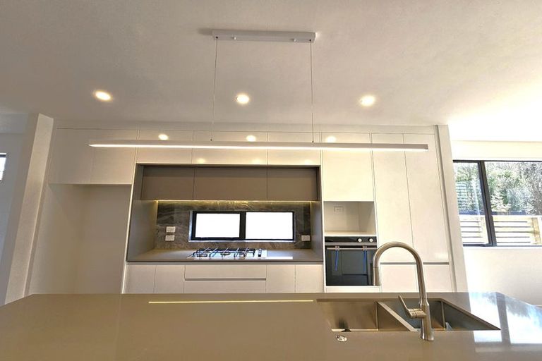 Photo of property in 5 Yellow Pear Lane, Karaka, 2578