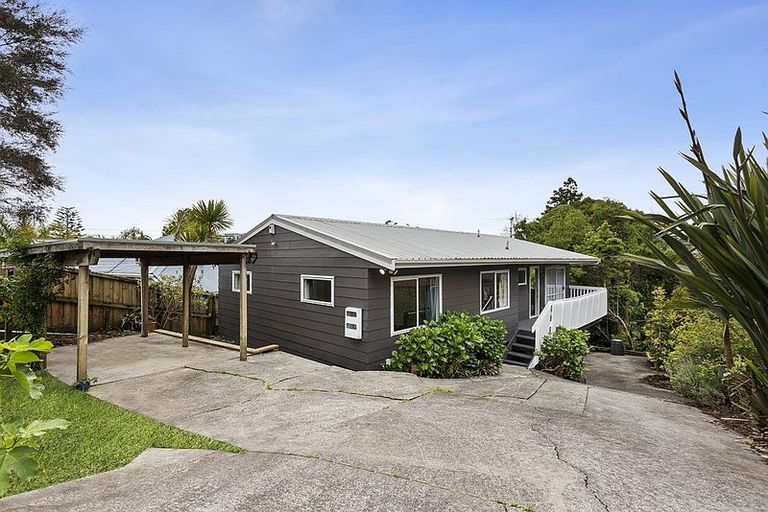 Photo of property in 10 Ambler Avenue, Glen Eden, Auckland, 0602