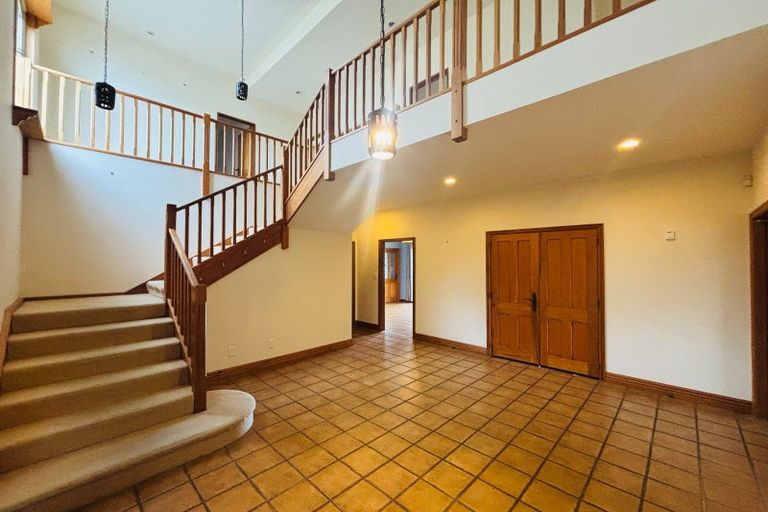 Photo of property in 118 Waimakariri Road, Harewood, Christchurch, 8051