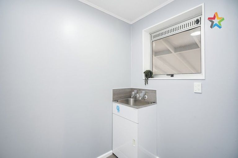 Photo of property in 54 Dunbeath Crescent, Kew, Invercargill, 9812